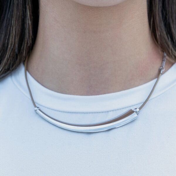 Collar Amy